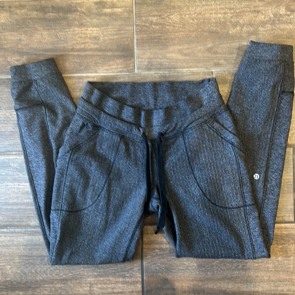 Lululemon activewear Size 6